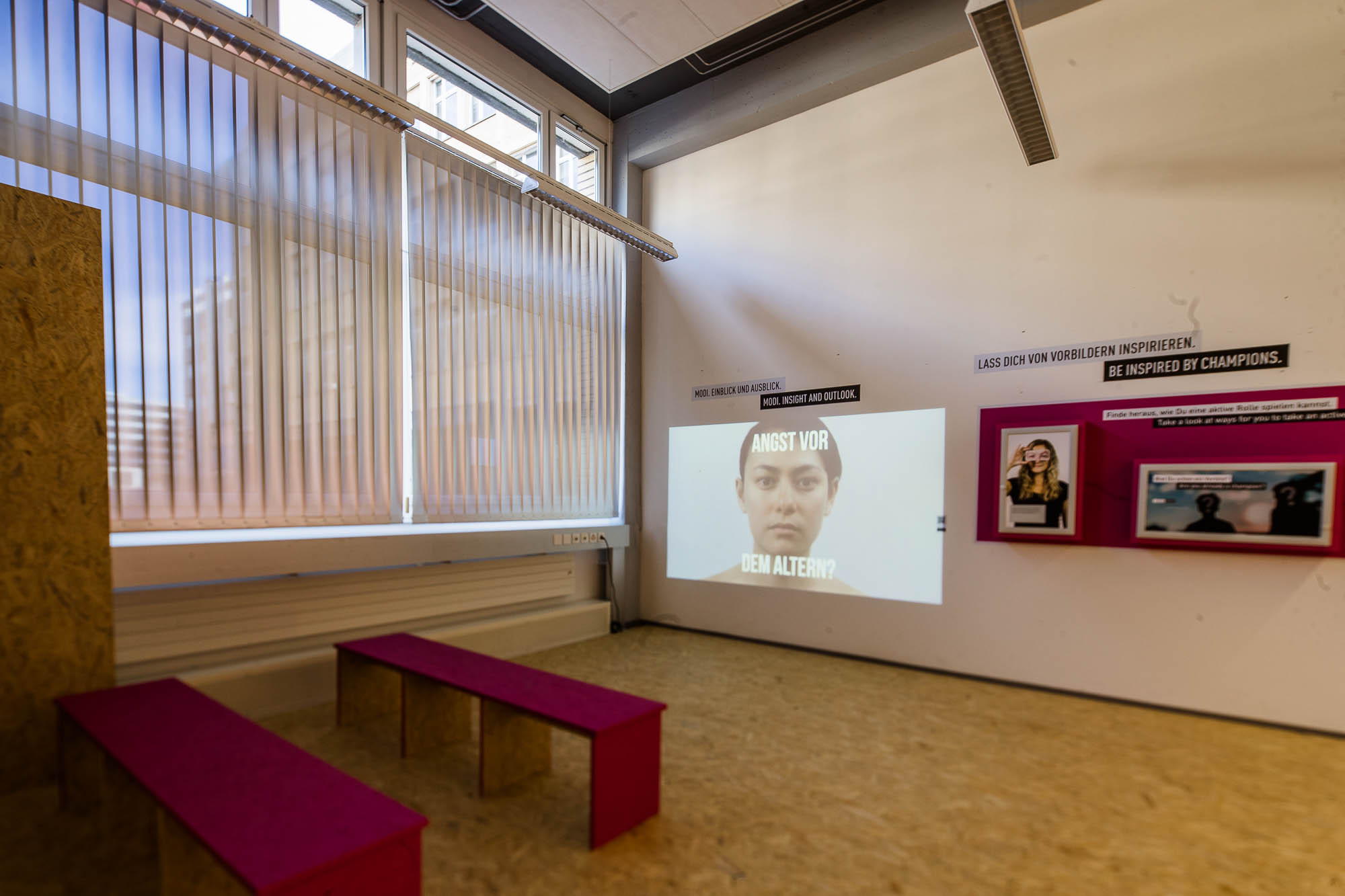 Export x3 1DX23002 Business 2020 Opening MOBI